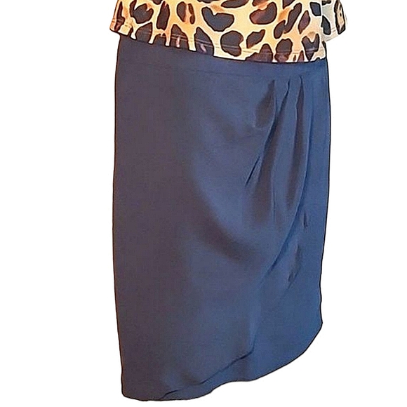 Ann Taylor LOFT Silk Wrap Skirt Straight Above Knee Side Zipper Pockets Pleated - Picture 6 of 16